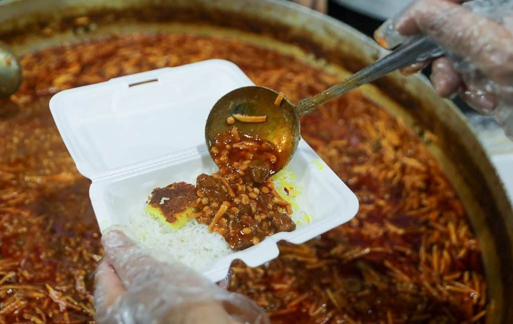 تعبیر خواب نذری دادن، غذای نذری گرفتن 279 تعبیر خواب نذری دادن