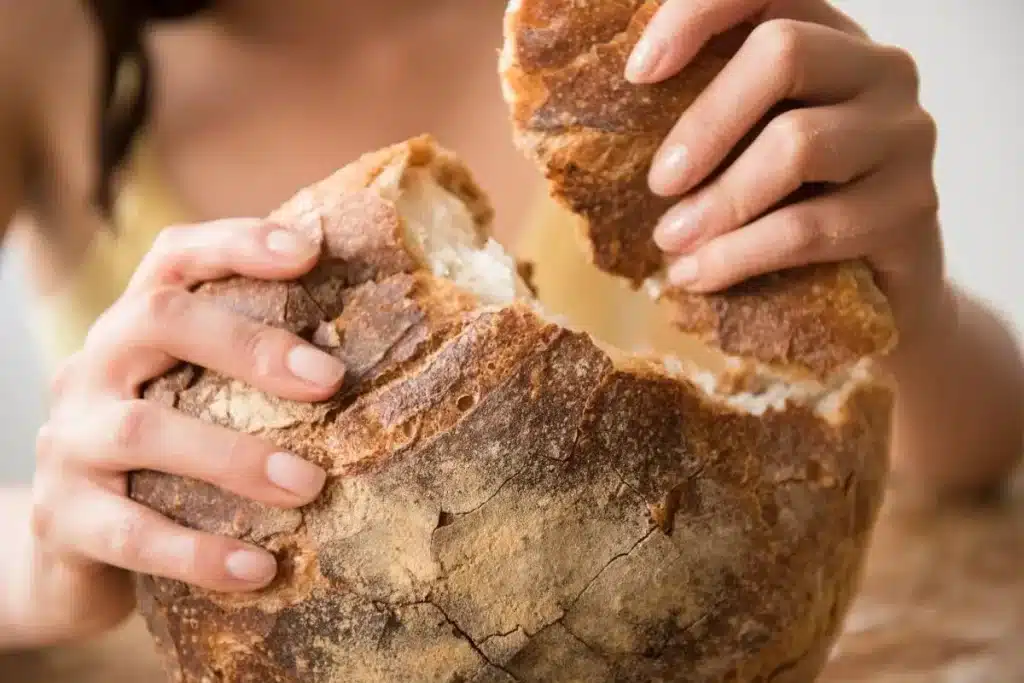 تعبیر خواب نان خوردن 141 تعبیر خواب نان خوردن